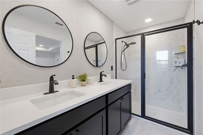 Image No.15-3 Bed Townhouse for sale