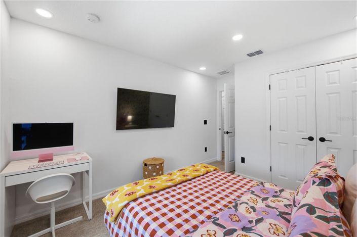 Image No.18-3 Bed Townhouse for sale