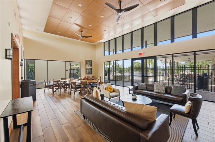 Image No.34-3 Bed Townhouse for sale