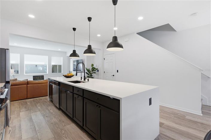 Image No.5-3 Bed Townhouse for sale