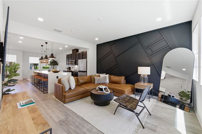 Image No.8-3 Bed Townhouse for sale