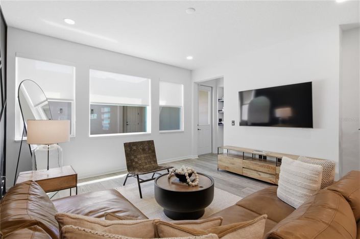 Image No.9-3 Bed Townhouse for sale