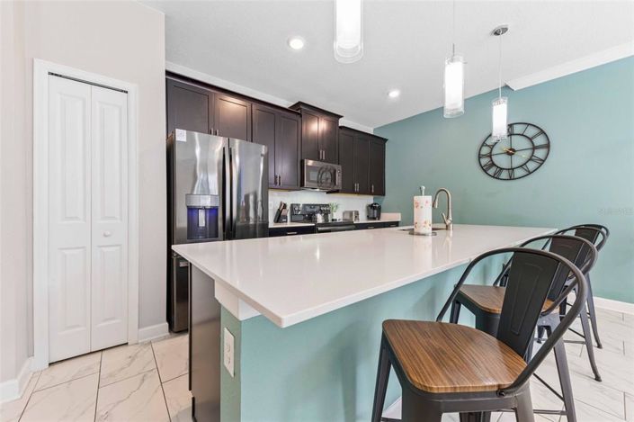 Image No.12-4 Bed Townhouse for sale