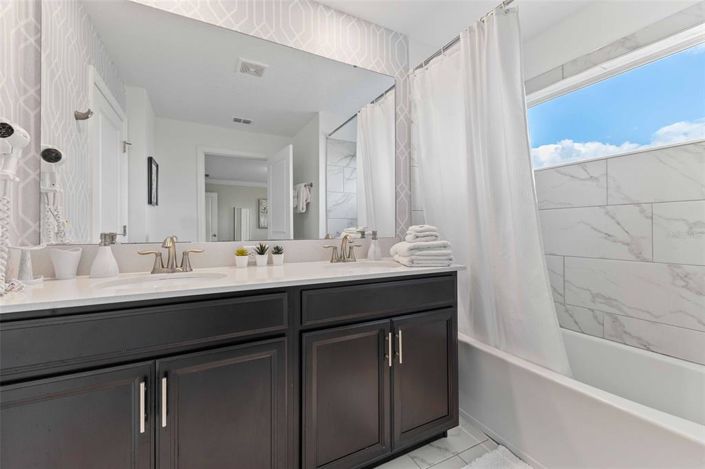 Image No.14-4 Bed Townhouse for sale