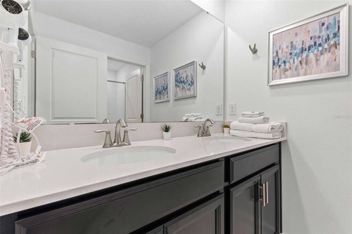 Image No.16-4 Bed Townhouse for sale