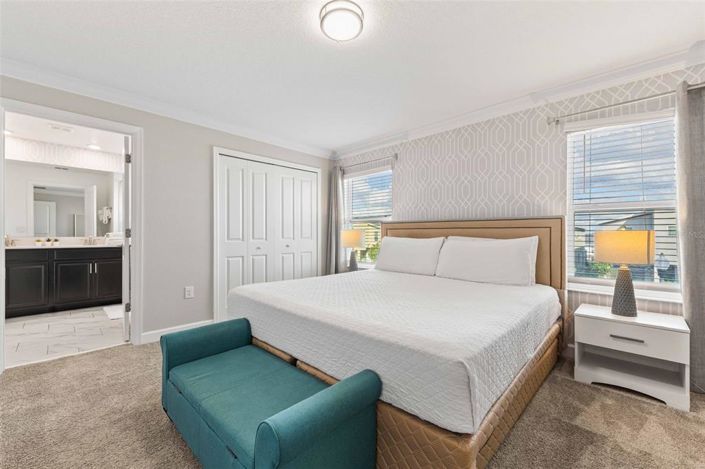 Image No.17-4 Bed Townhouse for sale