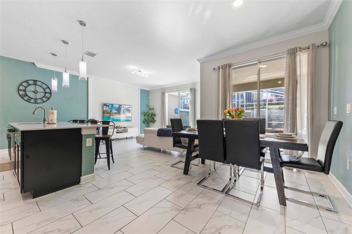 Image No.27-4 Bed Townhouse for sale