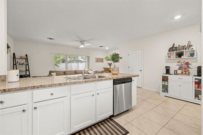 Image No.18-3 Bed Townhouse for sale