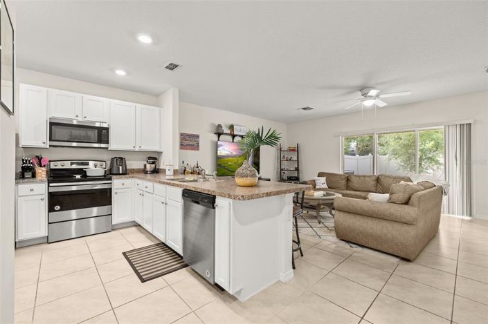 Image No.9-3 Bed Townhouse for sale