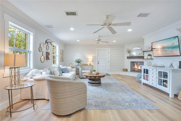 Image No.11-5 Bed House for sale