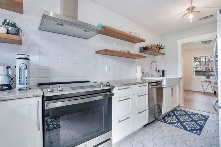 Image No.15-5 Bed House for sale