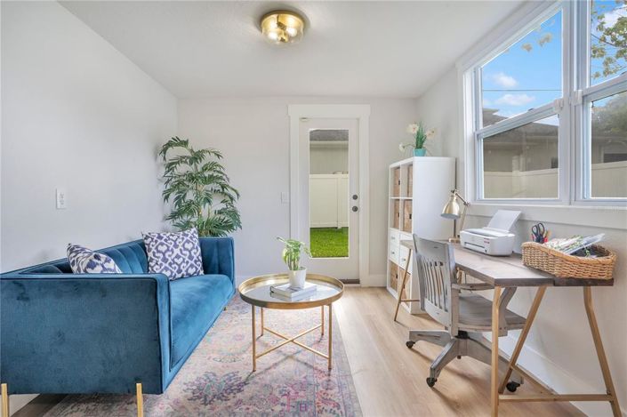 Image No.25-5 Bed House for sale