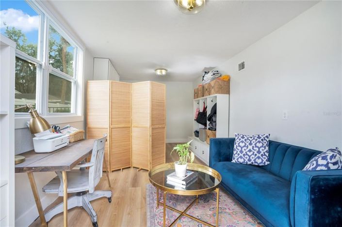 Image No.26-5 Bed House for sale