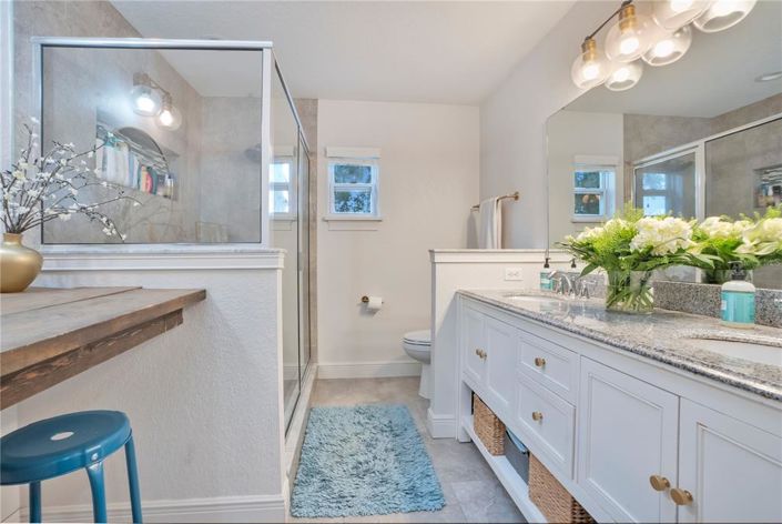 Image No.30-5 Bed House for sale