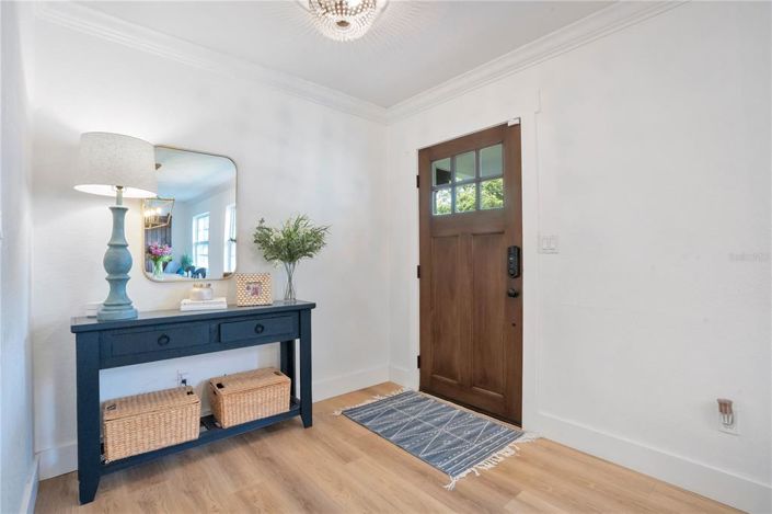 Image No.4-5 Bed House for sale