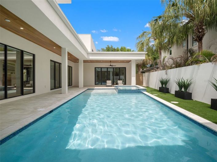 Image No.11-Maison de 5 chambres à vendre à Saint John