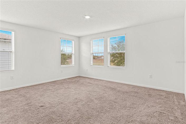 Image No.11-3 Bed Townhouse for sale