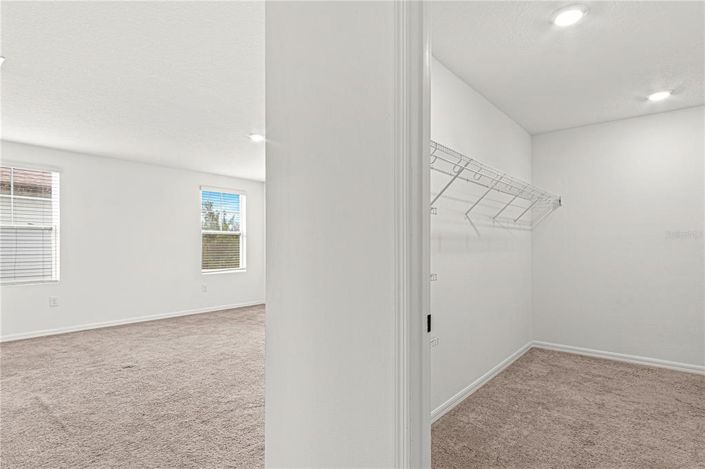 Image No.13-3 Bed Townhouse for sale