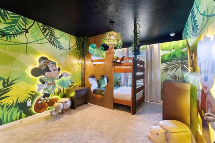 Image No.12-5 Bed Townhouse for sale