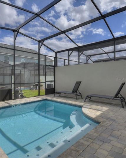 Image No.36-5 Bed Townhouse for sale