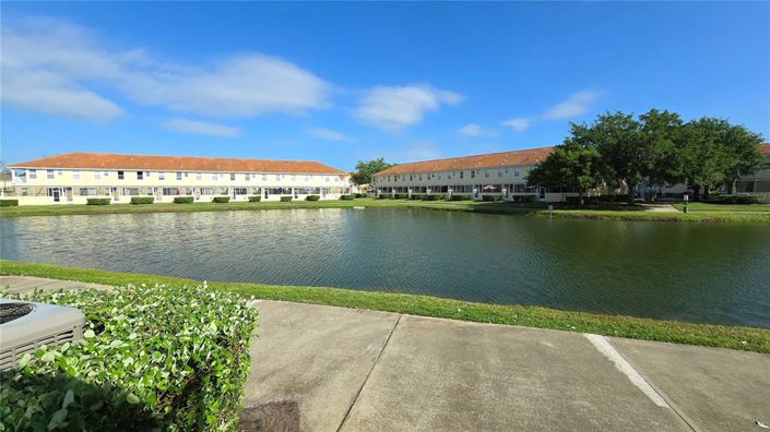 Image No.23-3 Bed Townhouse for sale