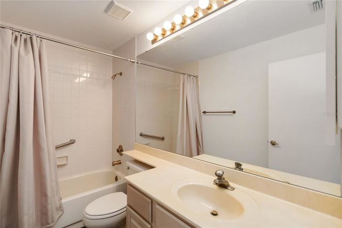 Image No.21-3 Bed House for sale