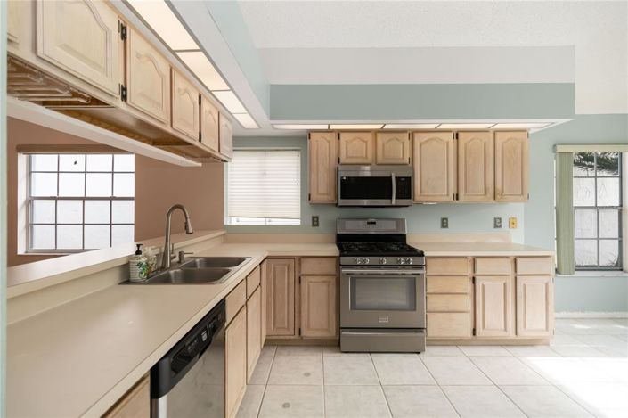 Image No.8-3 Bed House for sale