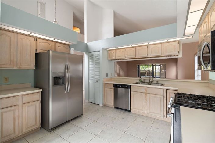 Image No.9-3 Bed House for sale