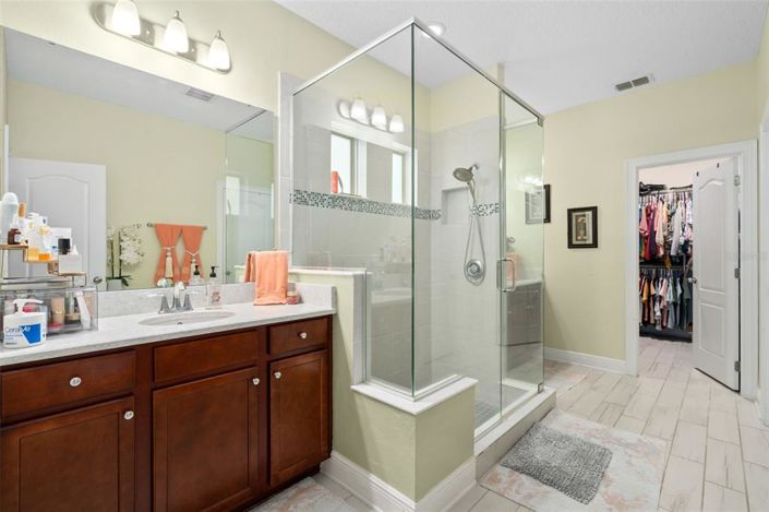 Image No.20-3 Bed House for sale