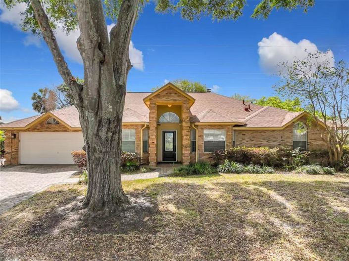 Image No.2-4 Bed House for sale