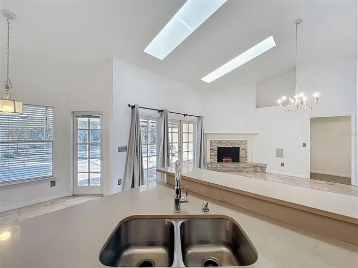 Image No.26-4 Bed House for sale