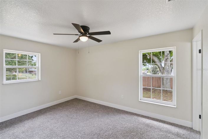 Image No.12-3 Bed House for sale