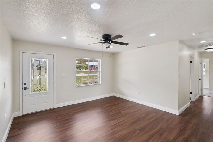 Image No.4-3 Bed House for sale