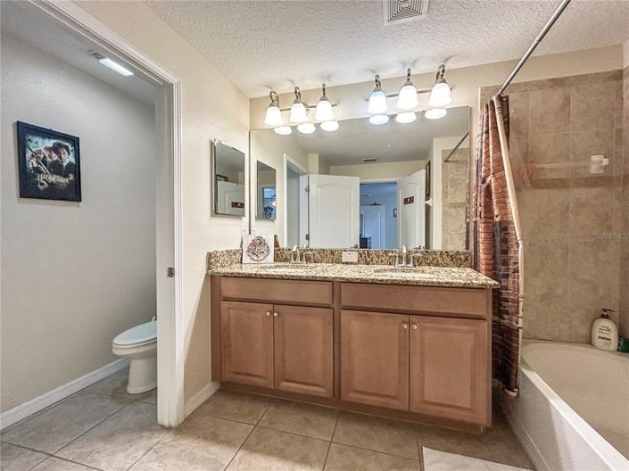 Image No.16-4 Bed Townhouse for sale