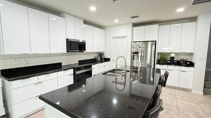 Image No.3-Maison de 4 chambres à vendre à Saint John