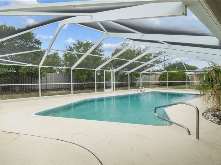 Image No.3-Maison de 2 chambres à vendre à Saint John