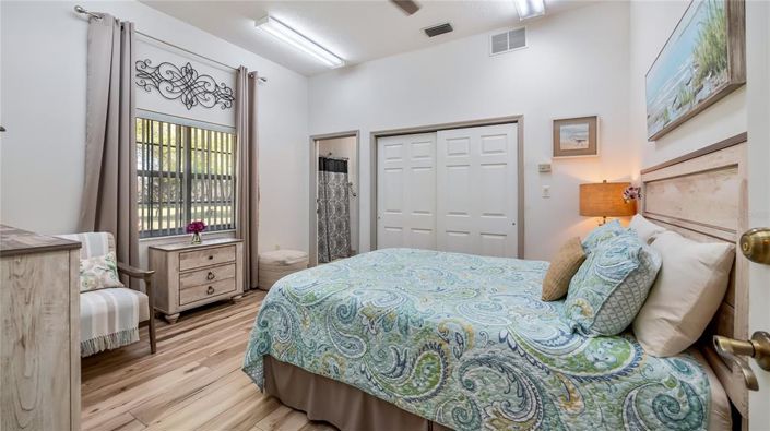 Image No.21-4 Bed House for sale