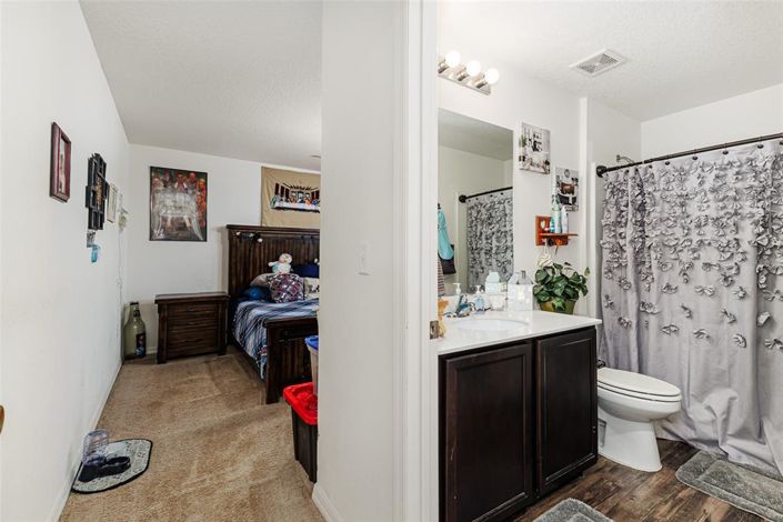Image No.9-3 Bed House for sale