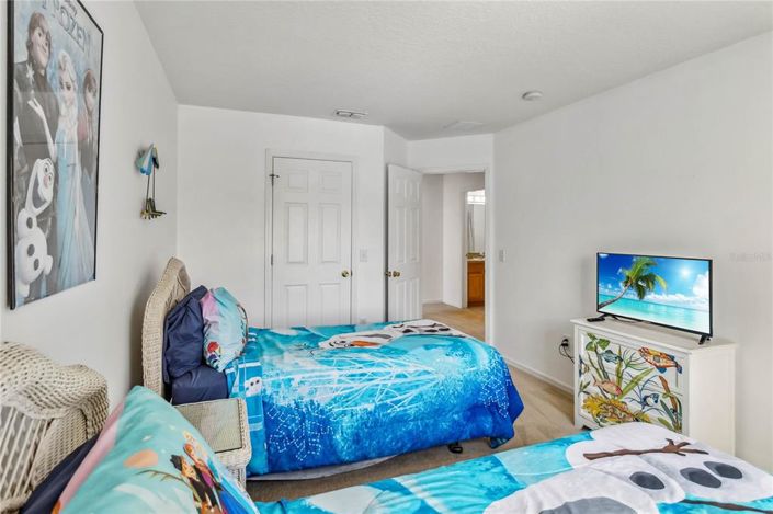 Image No.25-4 Bed House for sale