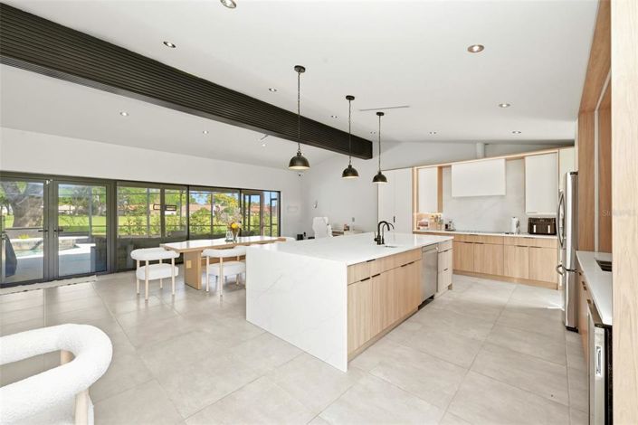 Image No.25-3 Bed House for sale