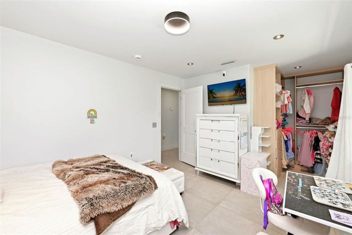 Image No.35-3 Bed House for sale