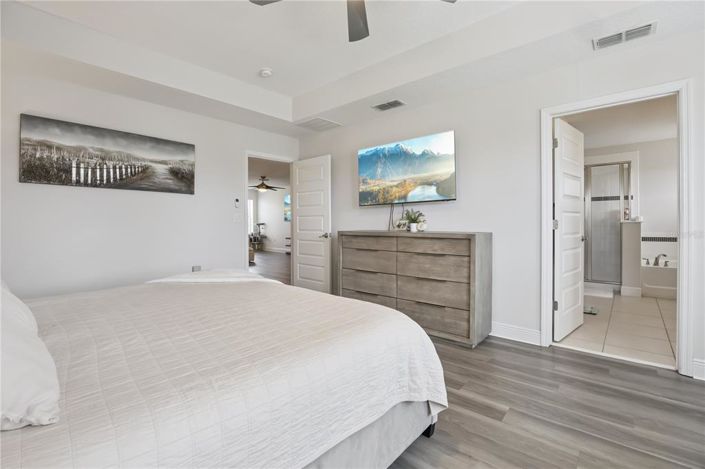 Image No.17-5 Bed House for sale