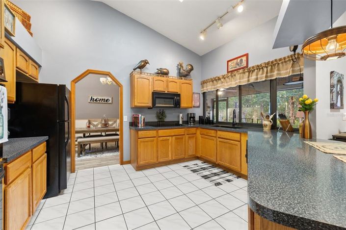 Image No.19-3 Bed House for sale