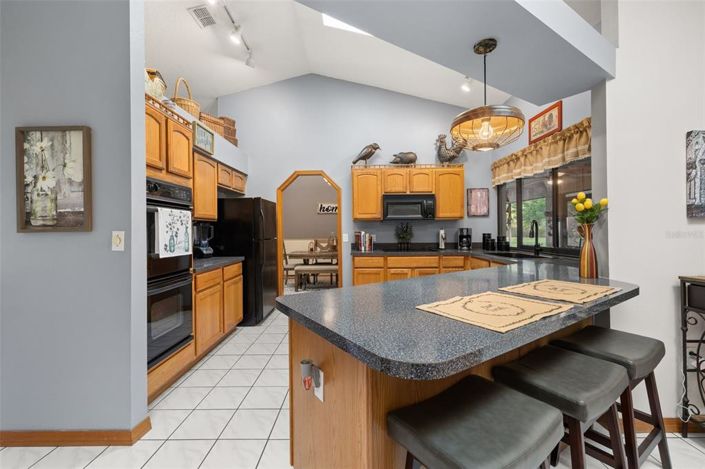 Image No.20-3 Bed House for sale