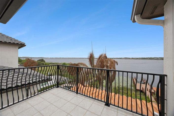 Image No.25-5 Bed House for sale