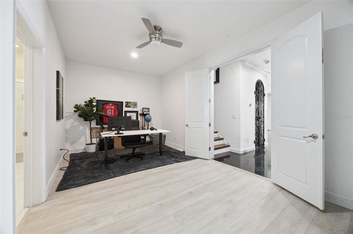 Image No.42-5 Bed House for sale