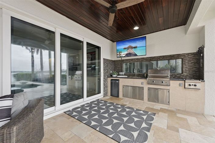 Image No.52-5 Bed House for sale