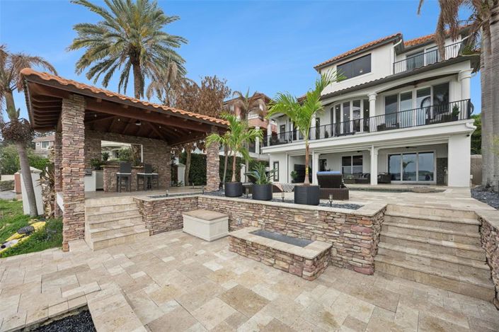 Image No.56-5 Bed House for sale
