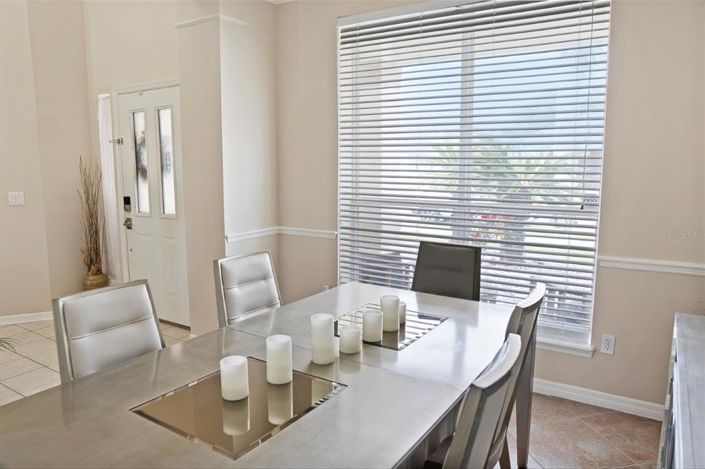 Image No.5-5 Bed House for sale