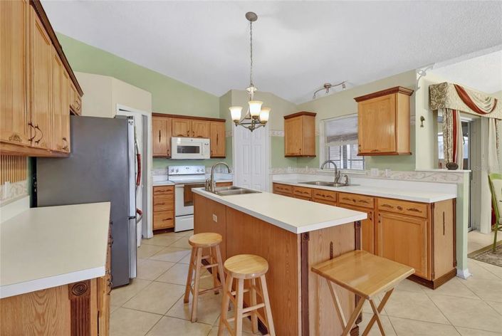 Image No.13-4 Bed House for sale